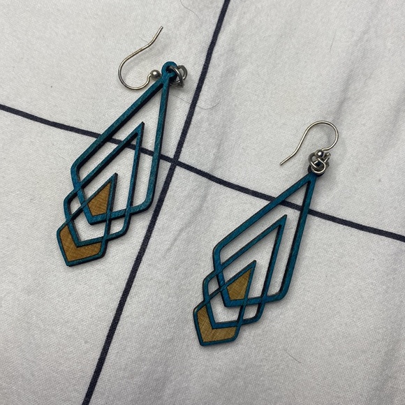 Two earring sets - Picture 2 of 2